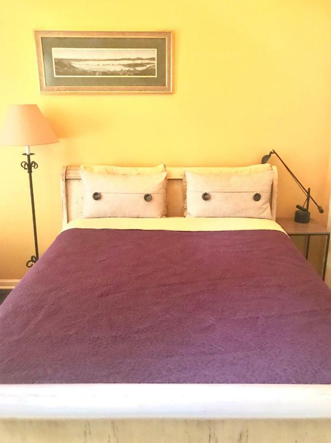 3 Bedroom Spacious Home In Ideal Location W Free Parking Back Yard Pets Welcome شيكاغو المظهر الخارجي الصورة